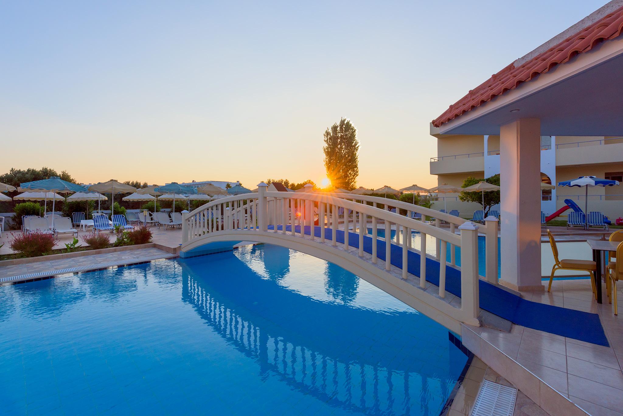 Memphis Beach Hotel Колимбия Экстерьер фото