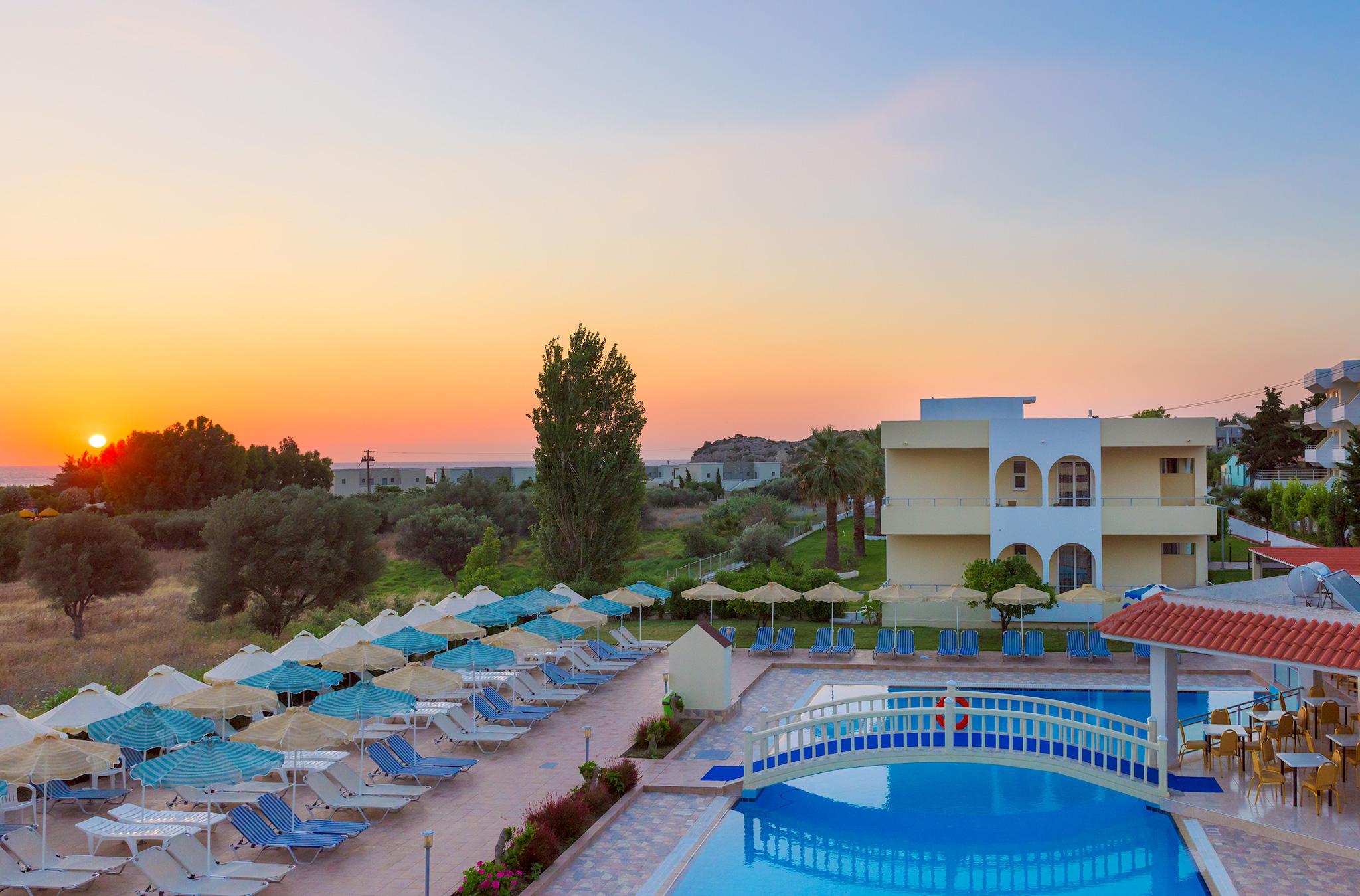 Memphis Beach Hotel Колимбия Экстерьер фото